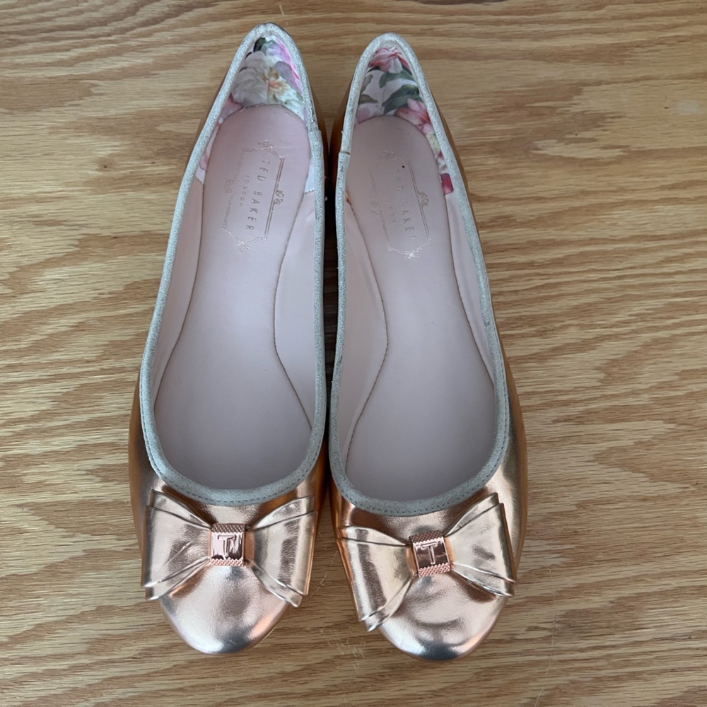 Ted Baker 8.5 39 Immet Rose Gold Ballet Flats with Bow